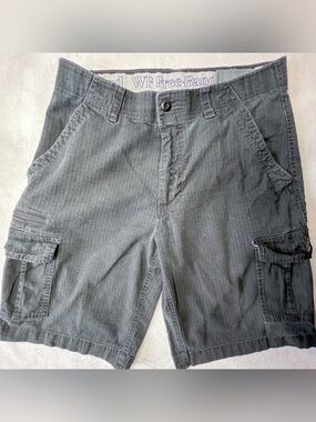 Wear First Men's Free-Band Cargo Shorts in Dark Gray 7 Pockets Cotton Spandex